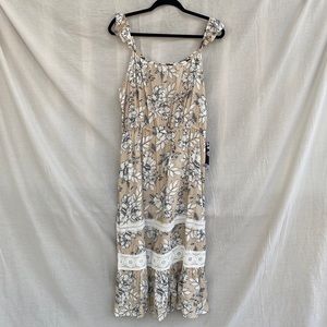 AVA ROSE - Beige floral Dress - Size XL